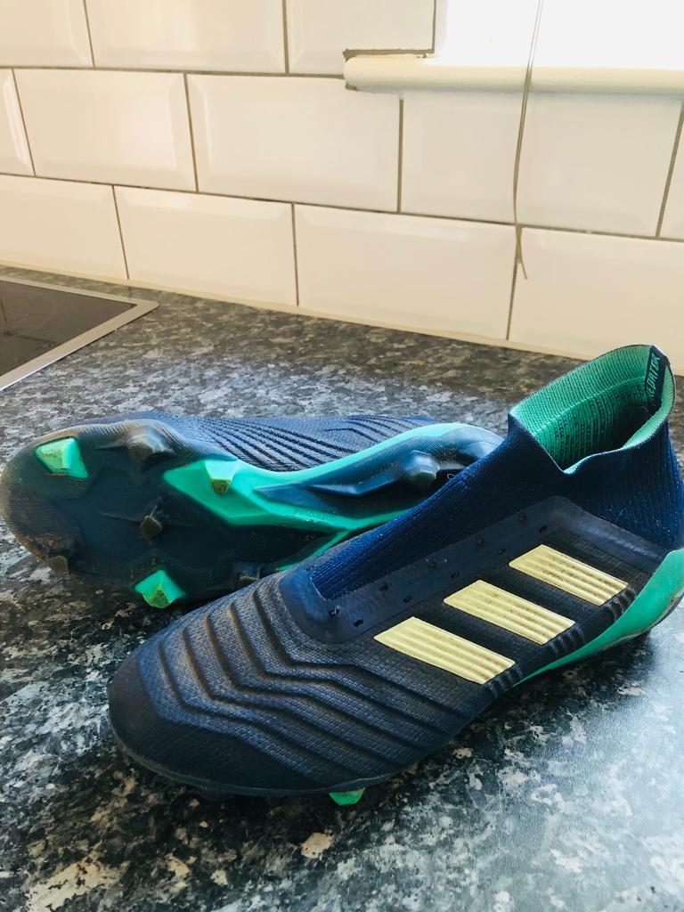 Adidas Football Boots Size 7 - Predator 